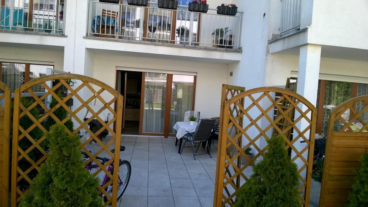 Swinoujscie Platan Patio 6 - Berry Apartments Esterno foto